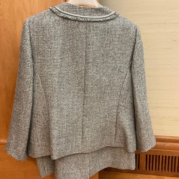 Tahari Gray and Silver Tweed Skirt Set - Picture 8 of 12